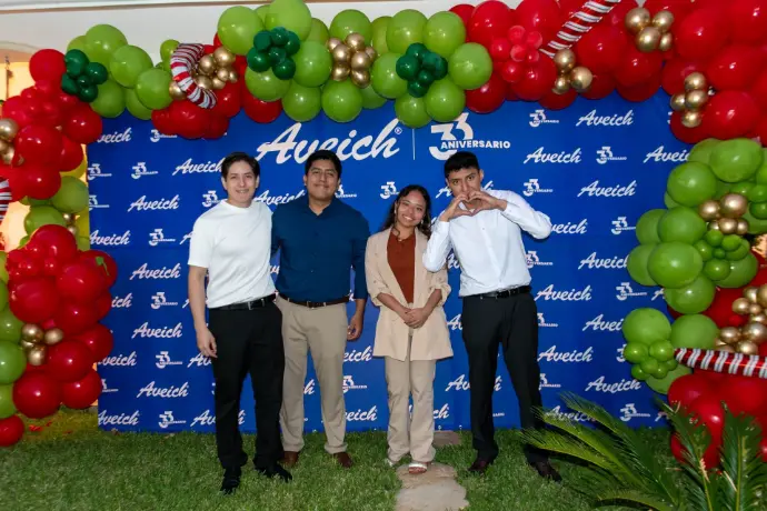 Posada Grupo Aveich 2025